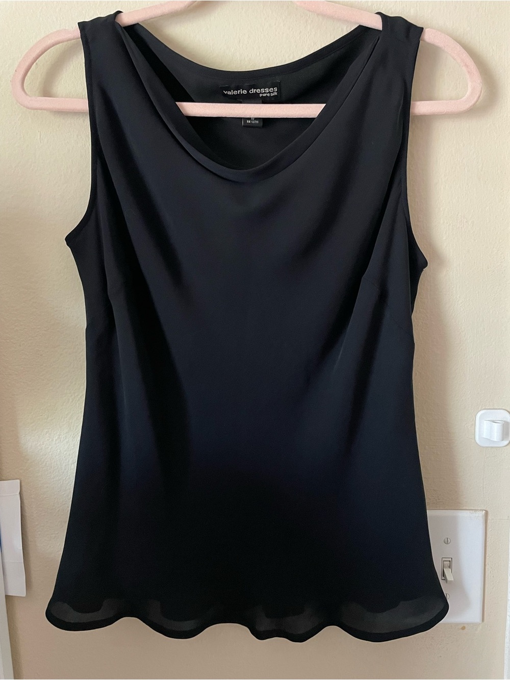 Black 100% SilkCowl Neck Sleeveless Blouse Top 10 Chic Minimalist Capsule Office